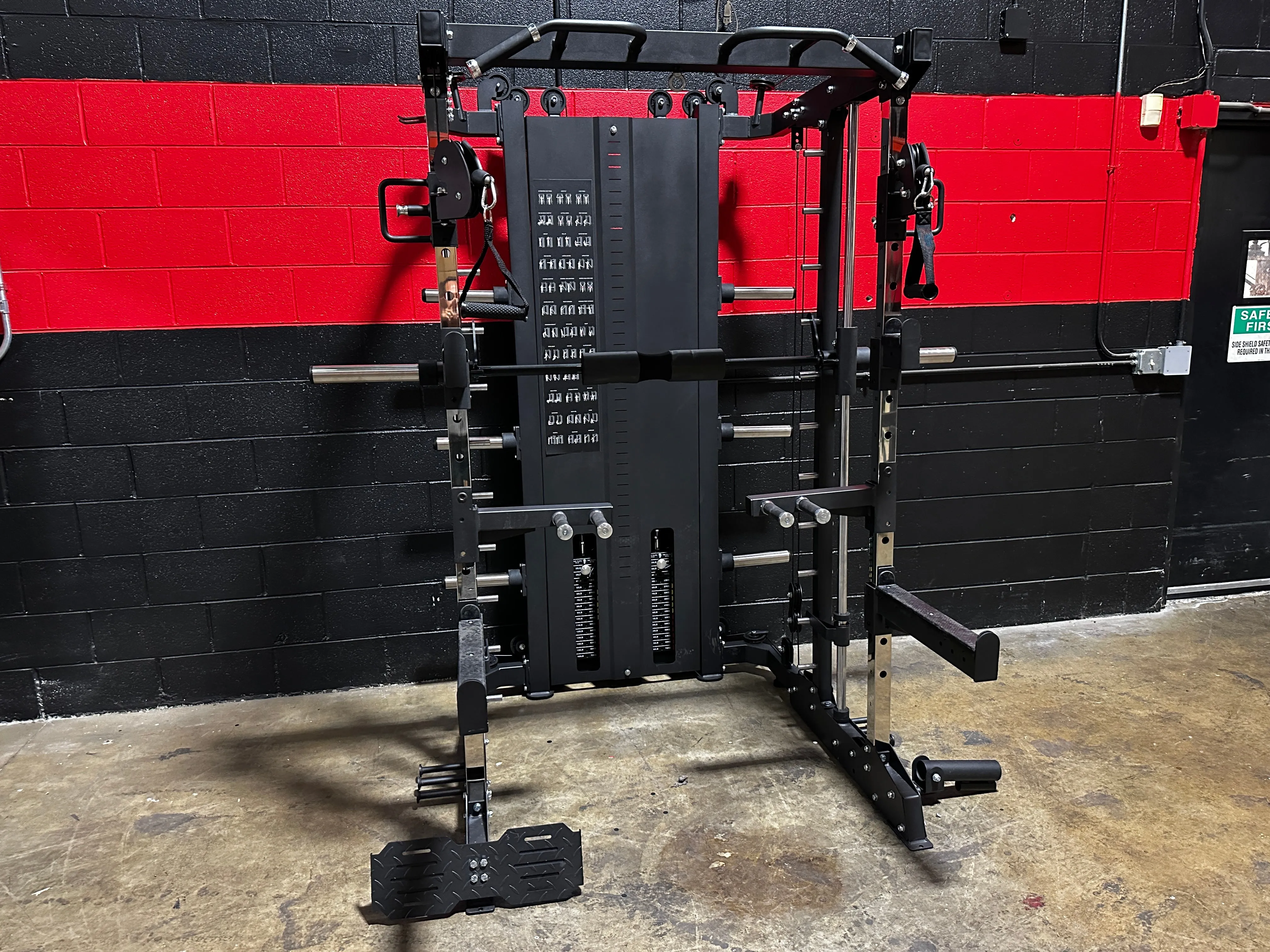 Multi-Functional Gym Smith Machine With Lat Pull Down Seat Attachment Q-1028